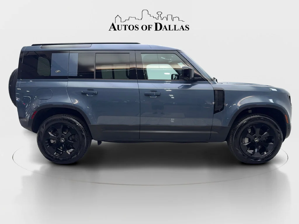 Used 2023 Blue Land Rover SE image 11