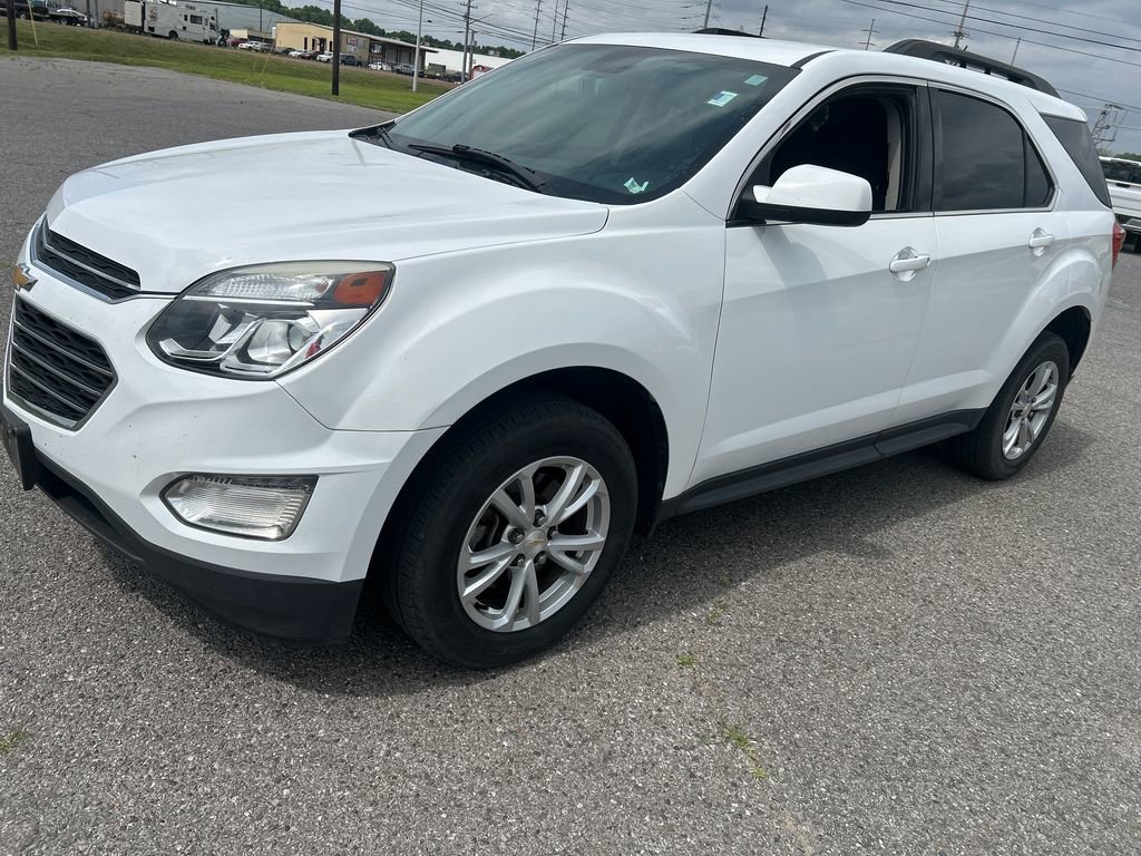 2017 Chevrolet Equinox LT's photo