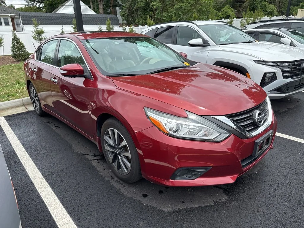 2016 Nissan Altima 2.5 SL's photo