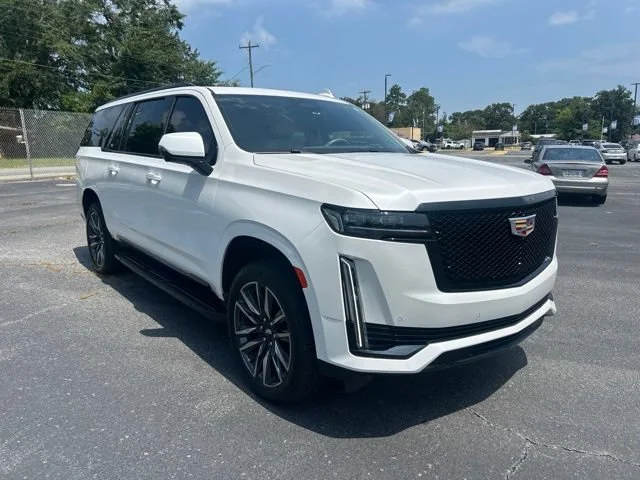 Used 2023 Crystal White Tricoat Cadillac Sport Platinum image 6