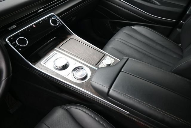 Used 2024 White Genesis 2.5T image 4