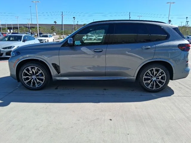 New 2026 Skyscraper Grey Metallic BMW xDrive40i image 3