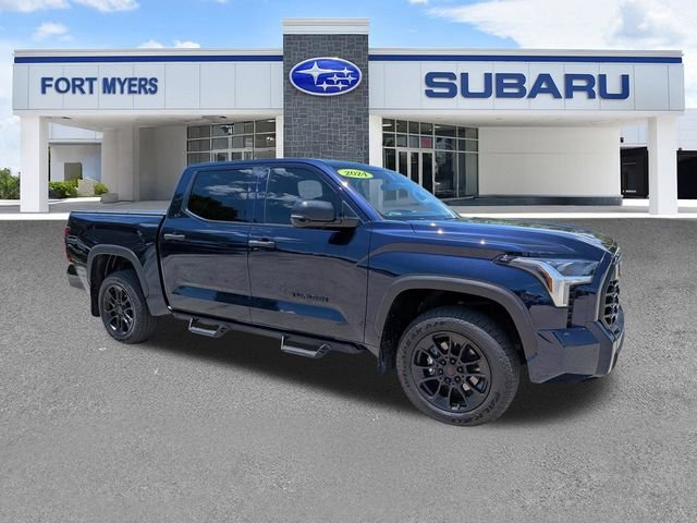 Used 2024  Toyota SR5 image 2