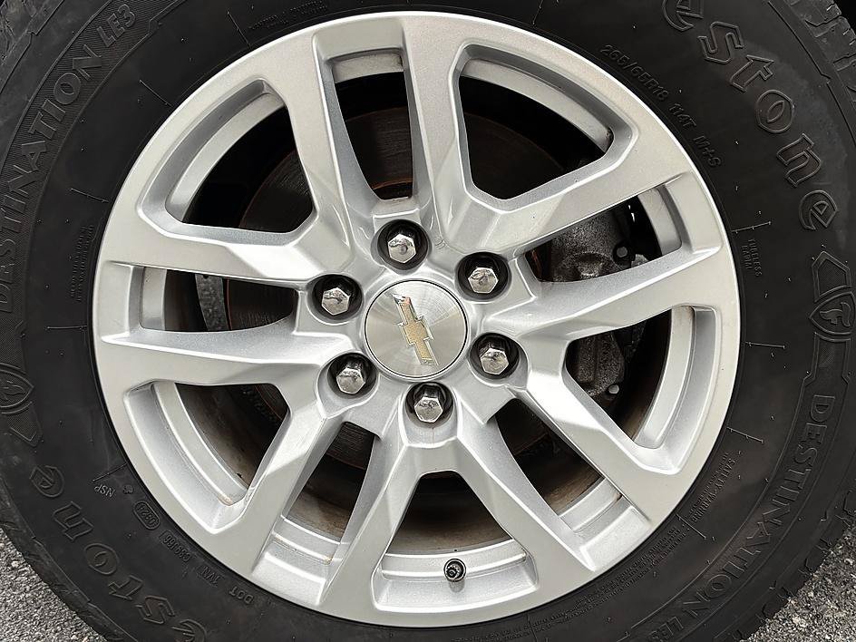 Used 2020 Black Chevrolet LT image 7