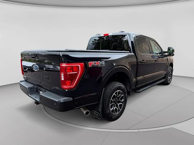 Used 2023 Agate Black Metallic Ford XLT image 5