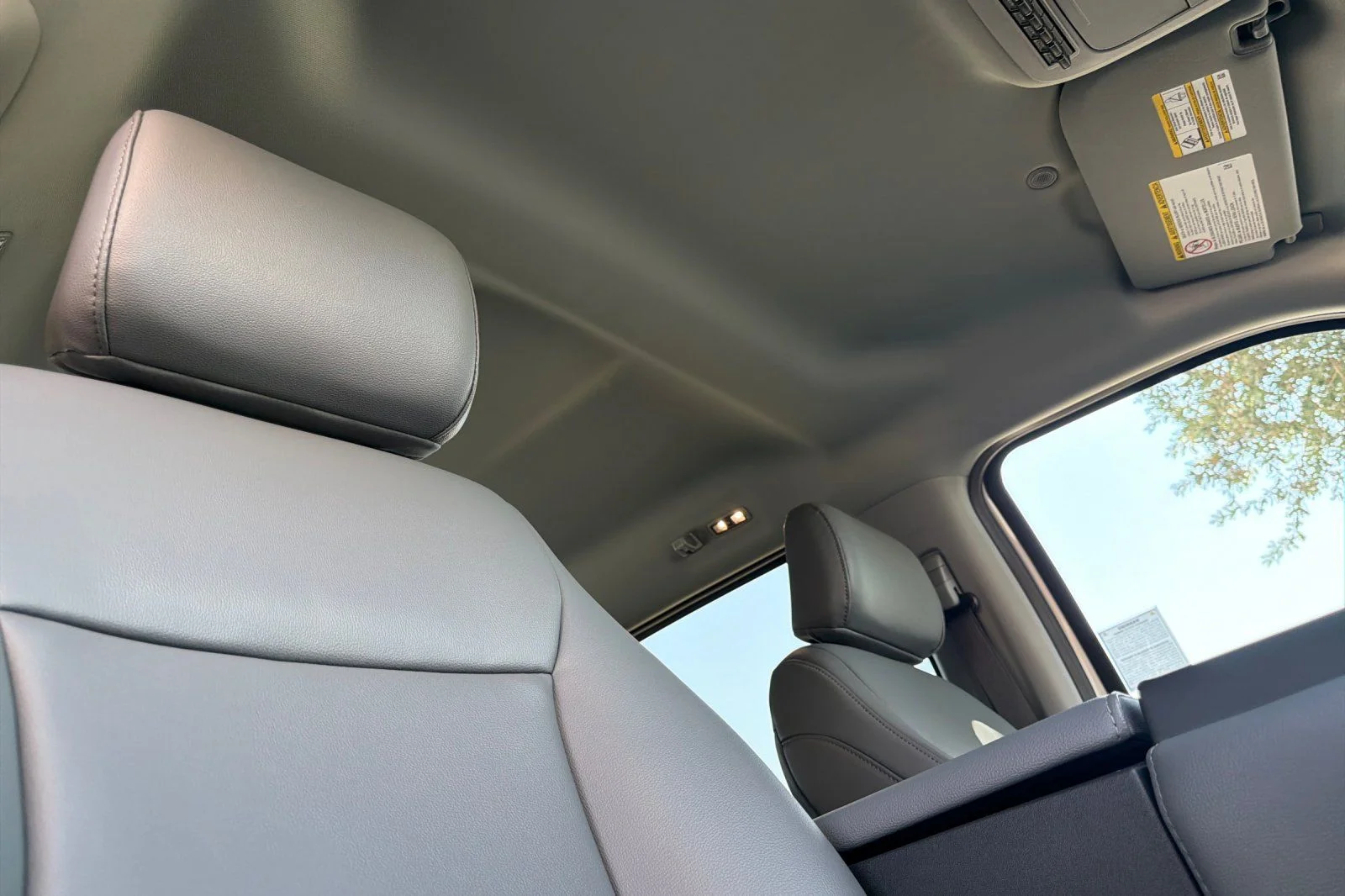 New 2026 Oxford White Ford F-350® XL image 19