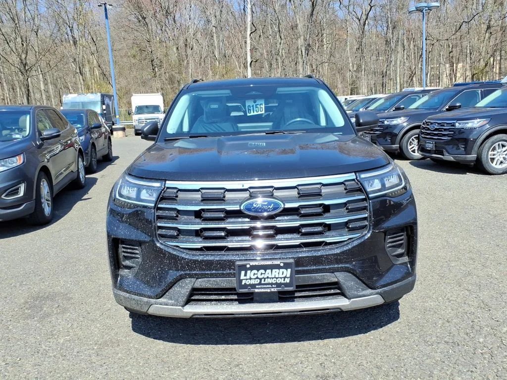 New 2026 Agate Black Metallic Ford Active image 2