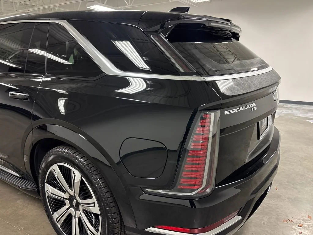 2025 Cadillac Escalade IQ Luxury 2 - Photo 13