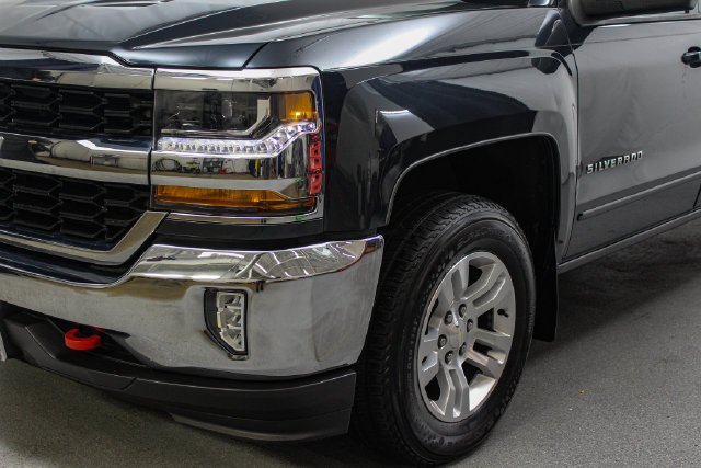 Certified Used 2019 Graphite Metallic Chevrolet LT image 4