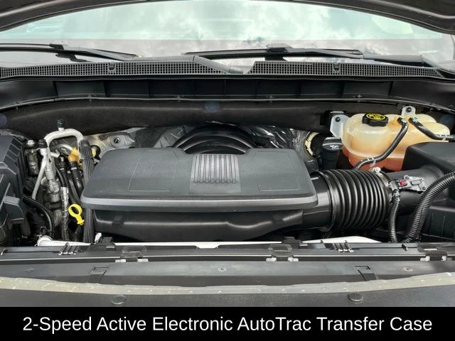 Used 2022 Gray Chevrolet Z71 image 29