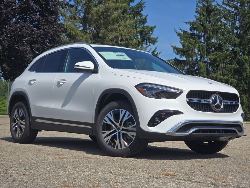 New 2026 Polar White Mercedes-Benz GLA 250 image 1