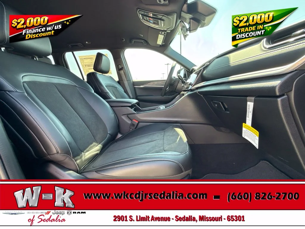 New 2027 Gray Jeep Altitude image 29