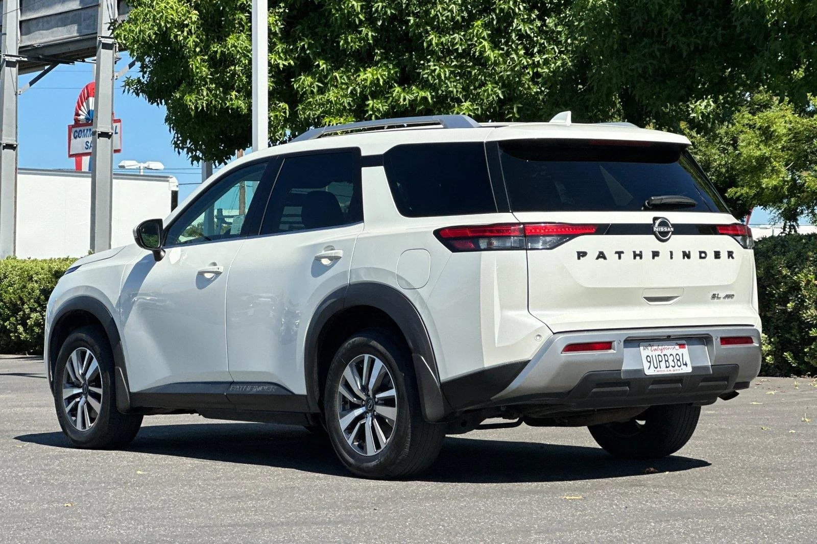 Used 2022 Pearl White Tricoat Nissan SL image 6