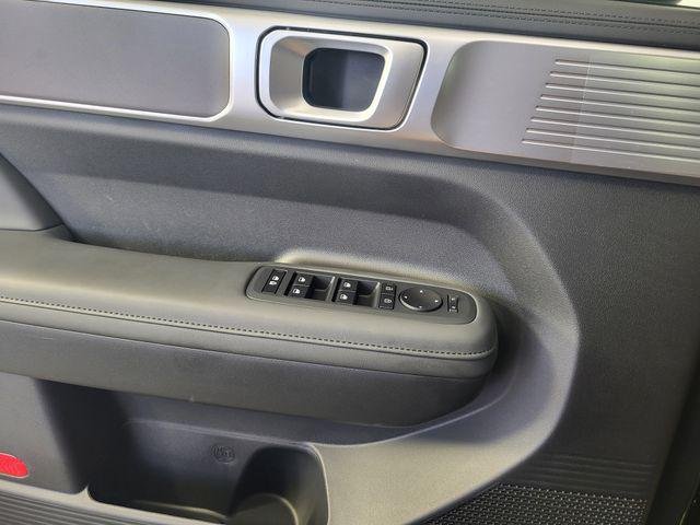 New 2026 Silver Hyundai SEL image 8