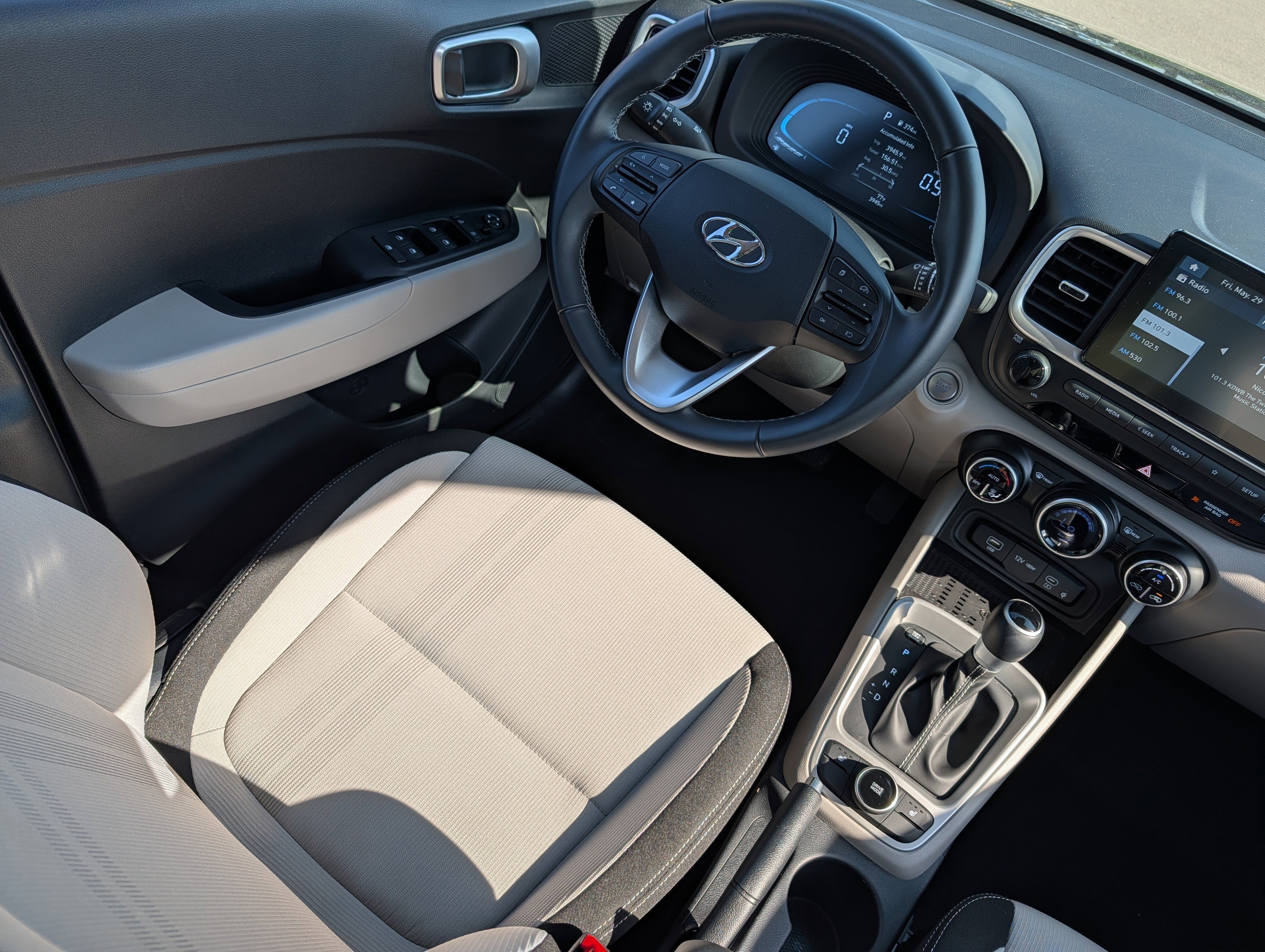 2026 Hyundai Venue SEL - Photo 9