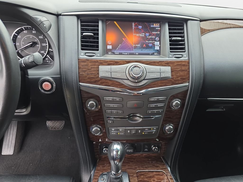 Used 2017 White Nissan Platinum image 21