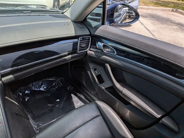 2015 Porsche Panamera Base - Photo 17