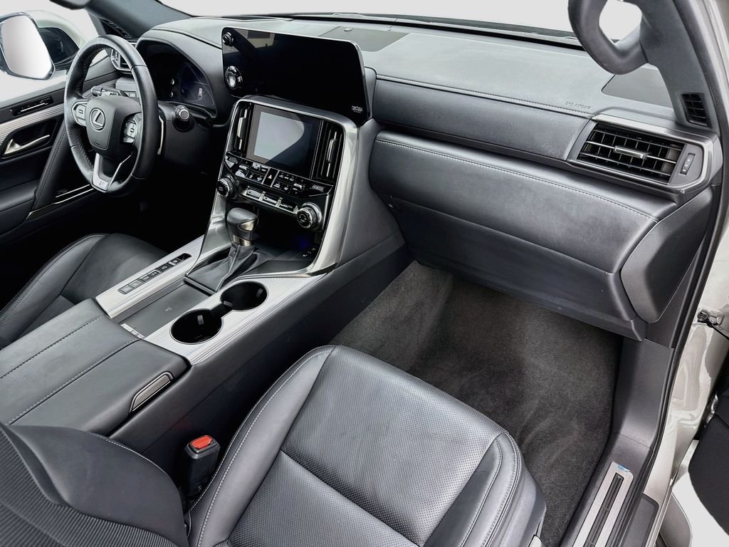 Used 2023 Silver Lexus 600 F SPORT image 15