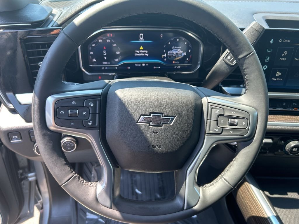 Used 2025 Gray Chevrolet LT image 12