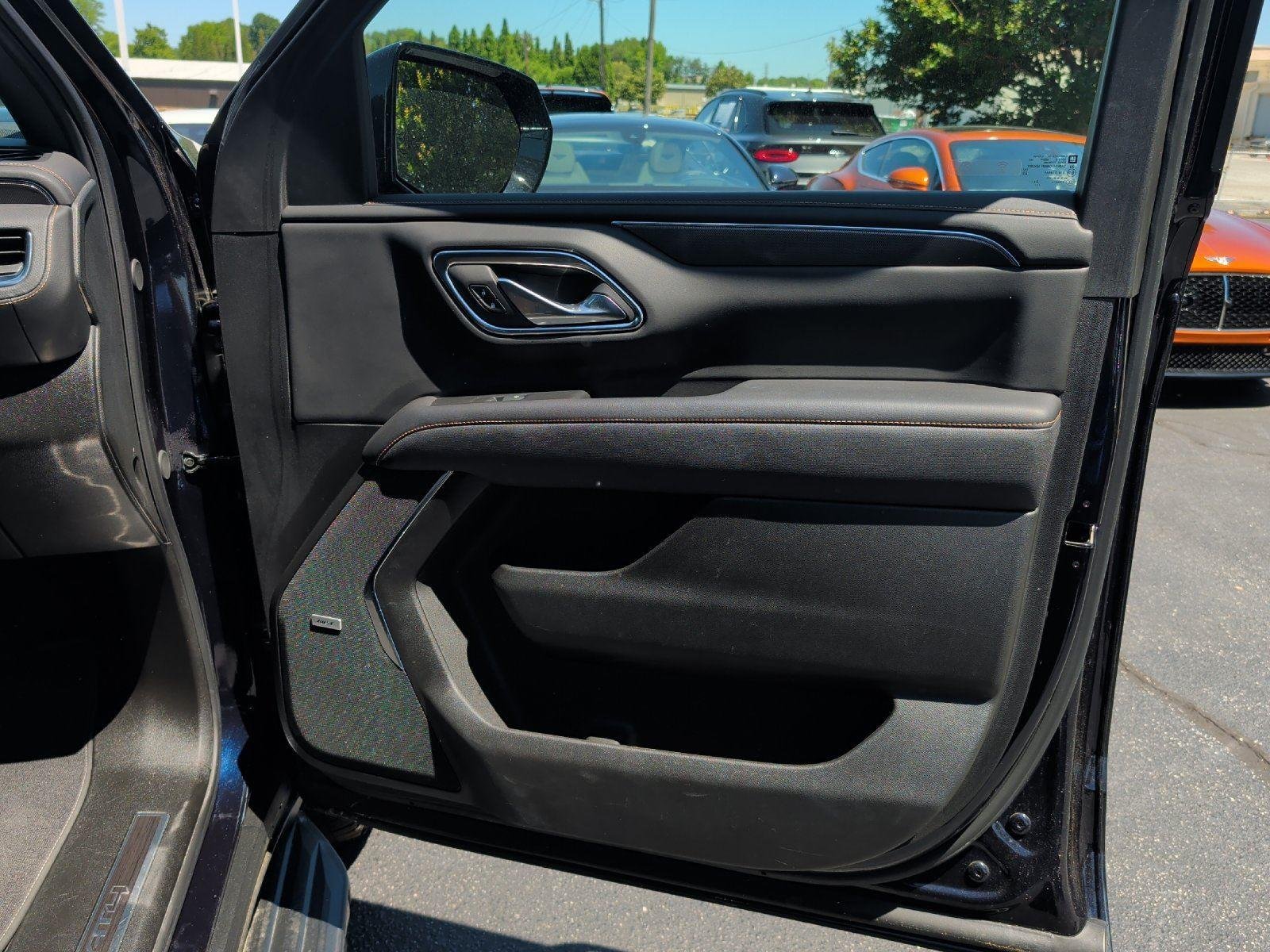 Used 2024 Summit White GMC AT4 image 40