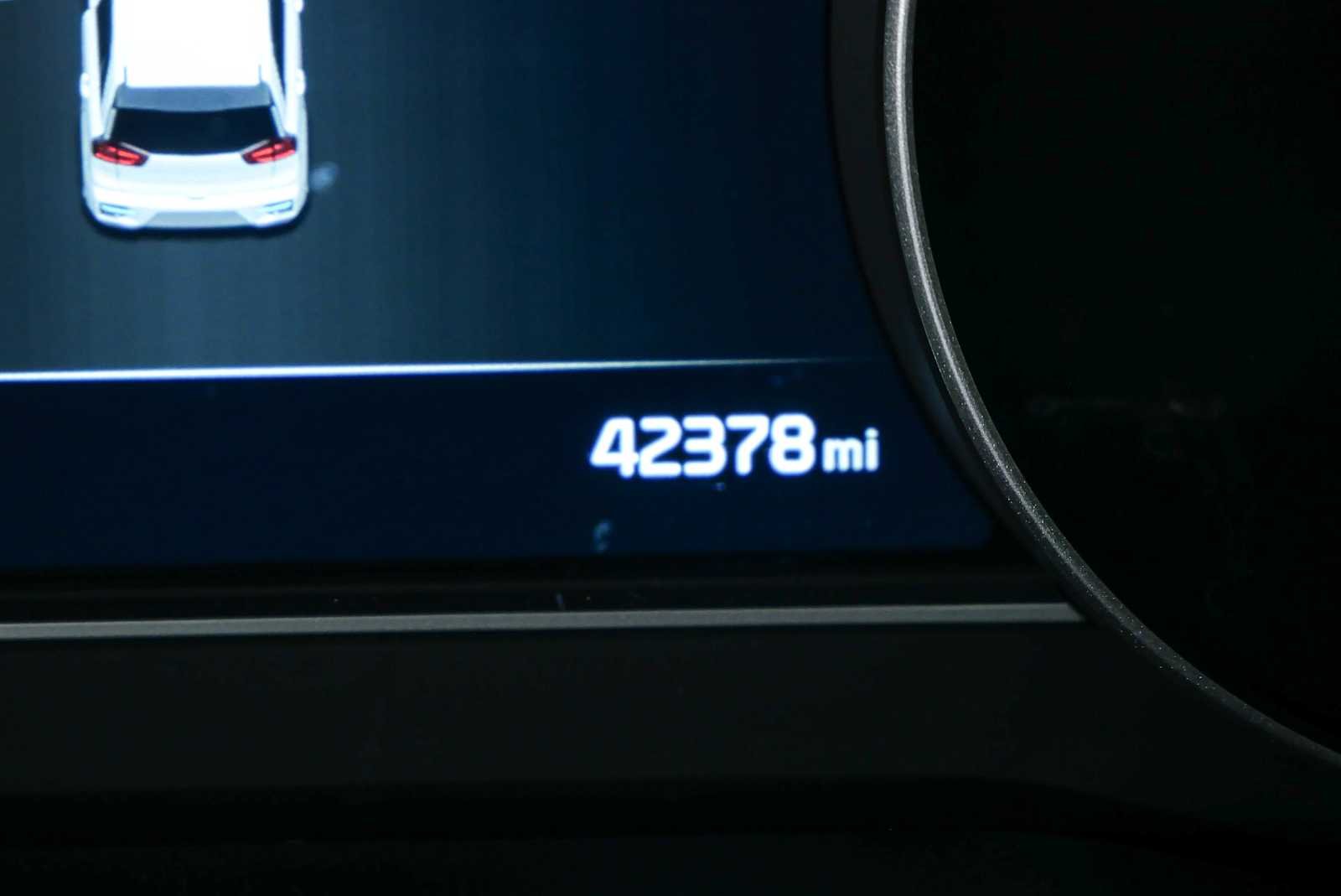 Used 2020 Gravity Blue Kia EX Premium image 9