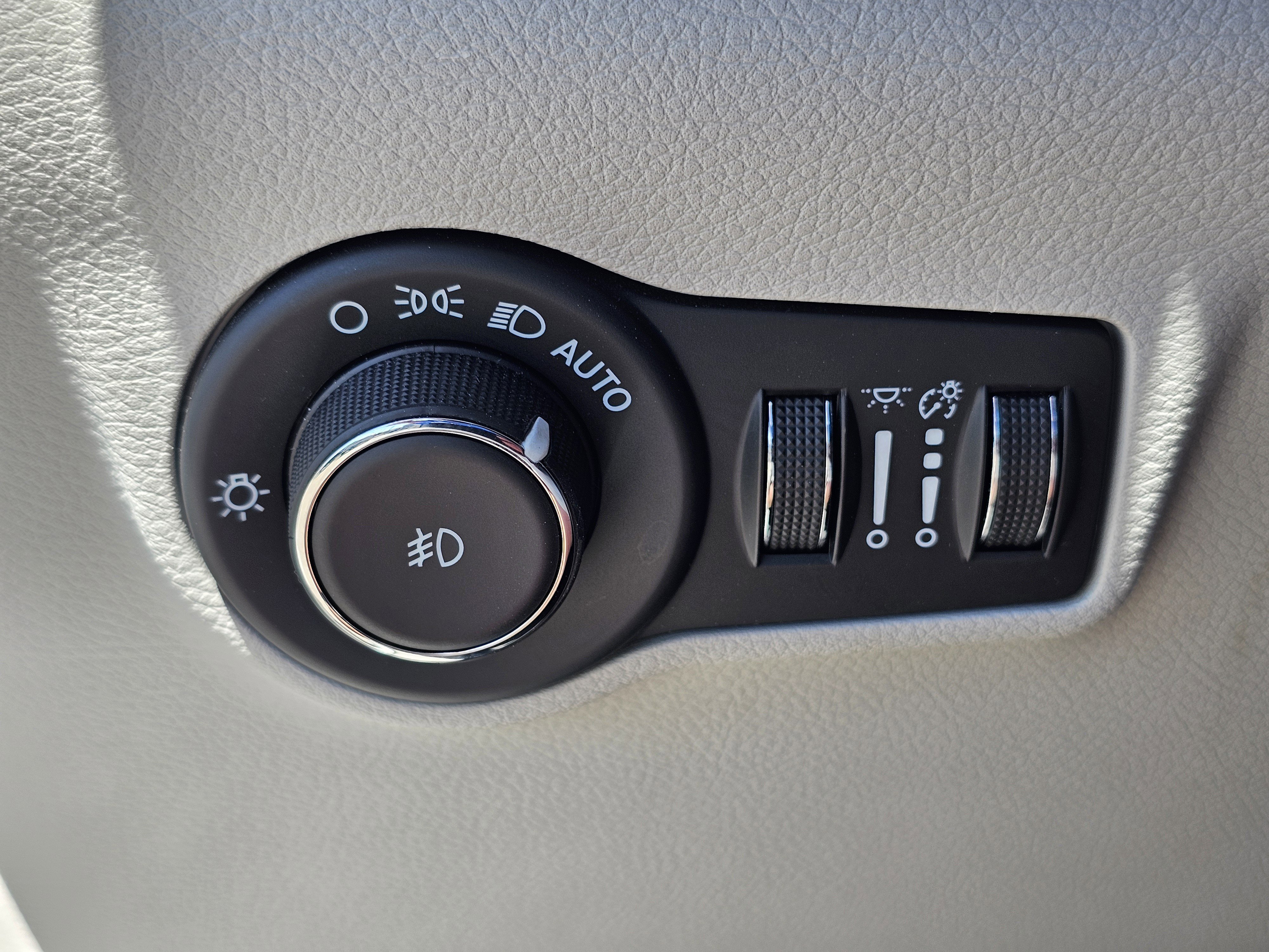 2023 Jeep Compass Latitude - Photo 19
