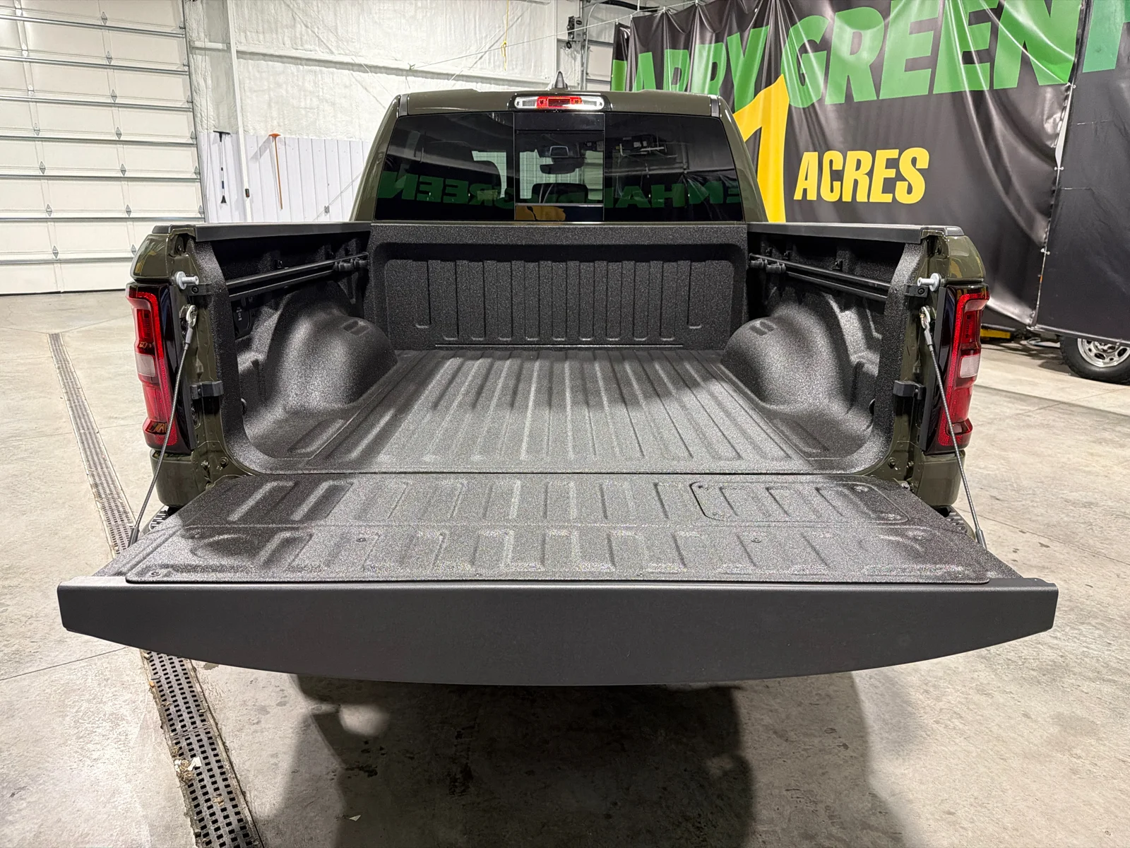 New 2027 Tank Exterior Paint RAM Laramie image 48