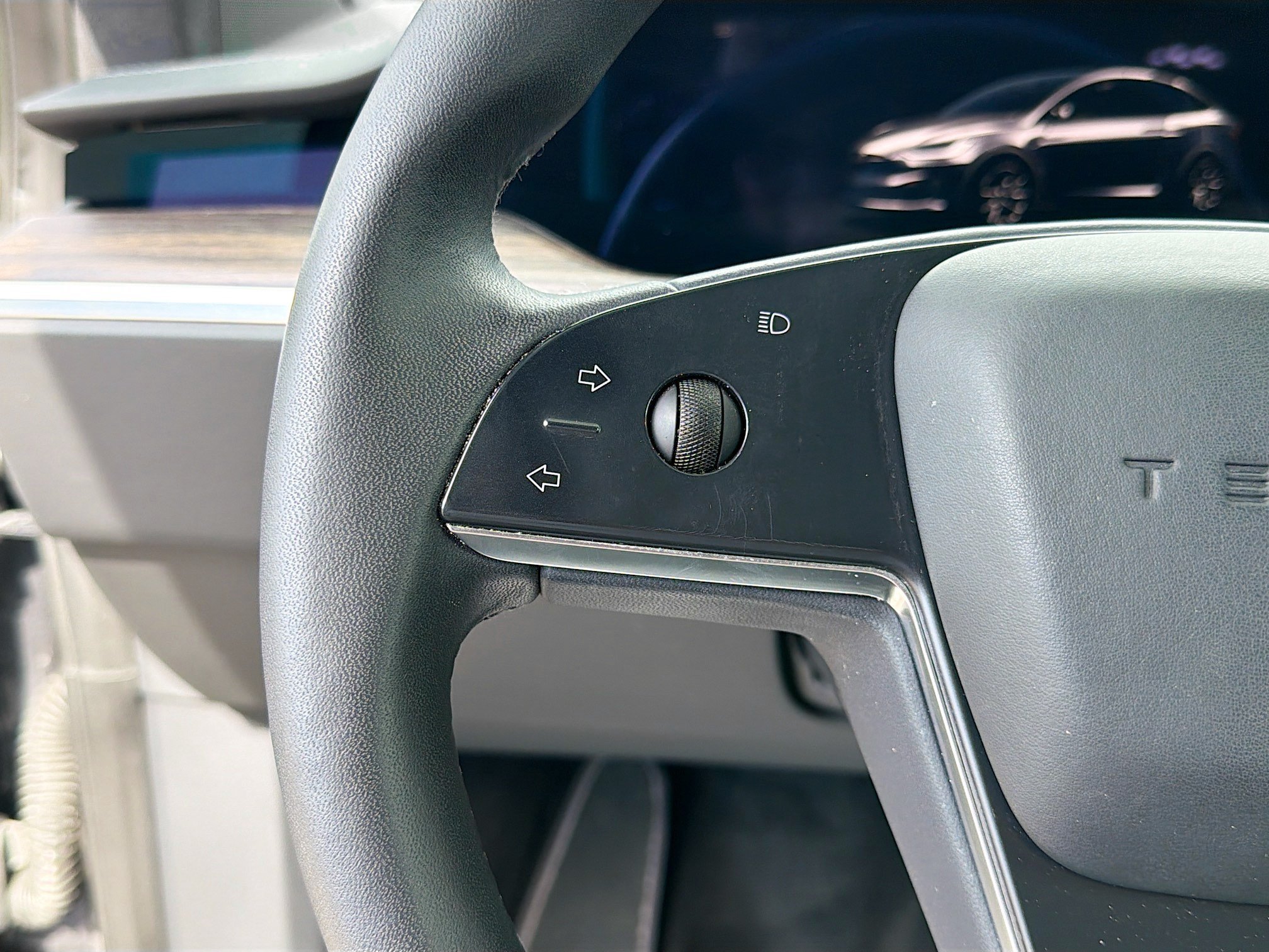 Used 2023 Midnight Silver Metallic Tesla Standard Range image 34