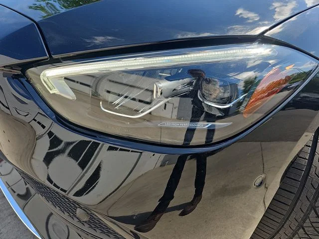 Used 2022 Black Mercedes-Benz C 300 image 29