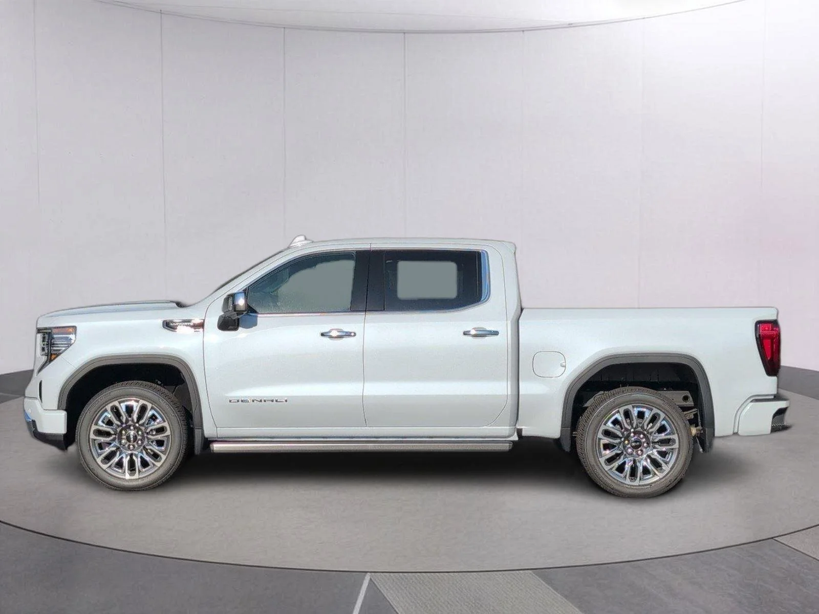 New 2026 Glacier White Tricoat GMC Denali Ultimate image 2