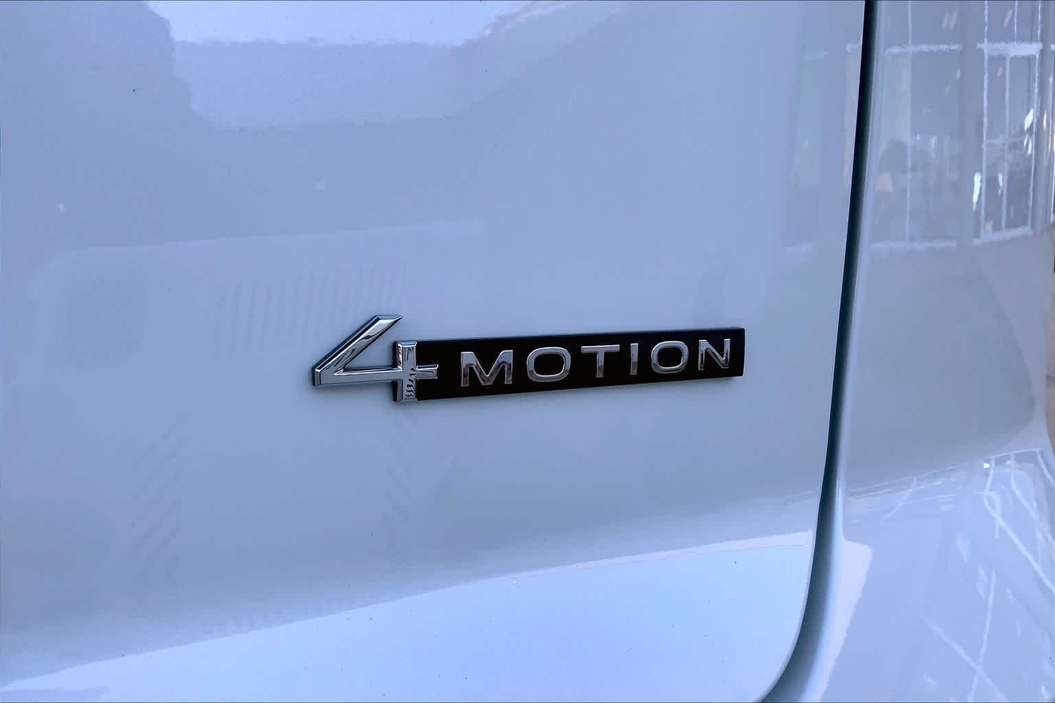 New 2026 Opal White Pear Volkswagen 2.0T SE w/Technology image 15