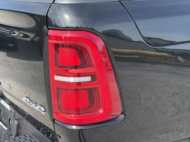 New 2026 Diamond Black Crystal Pearl-Coat Exterior Paint RAM Tungsten image 9