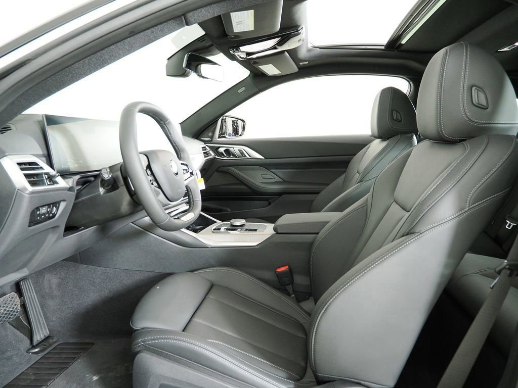 Used 2026 Black Sapphire Metallic BMW 430i xDrive image 28