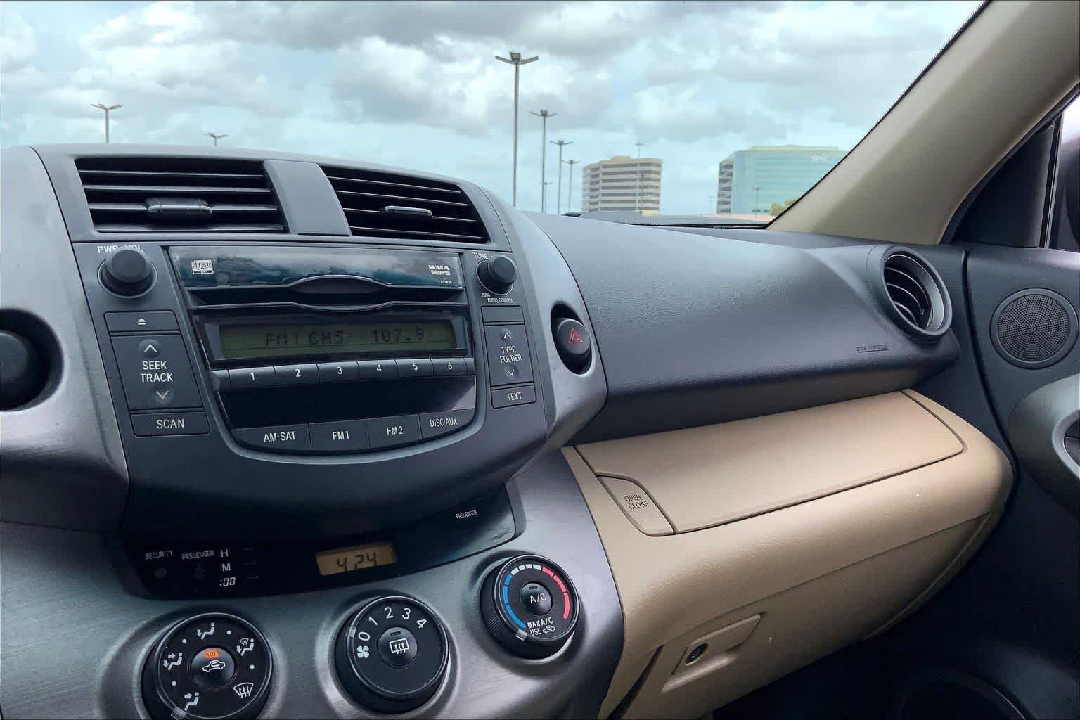 Used 2010 Pacific Blue Metallic Toyota  image 33