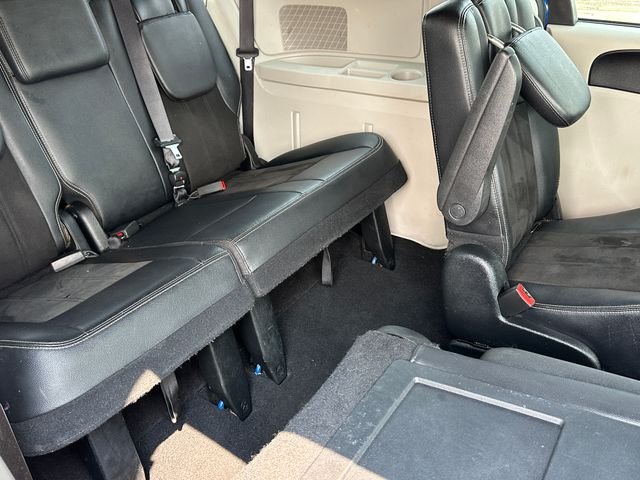 Certified Used 2020 Indigo Blue Clearcoat Dodge SXT image 10