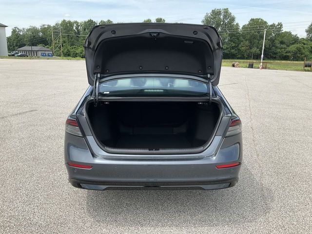 New 2026 Meteorite Gray Metallic Honda Touring image 32