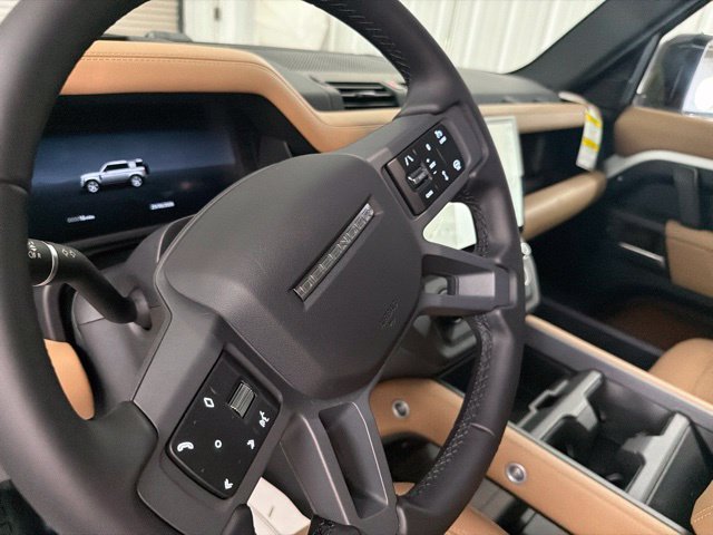 New 2026 Fuji White Land Rover X-Dynamic SE image 12