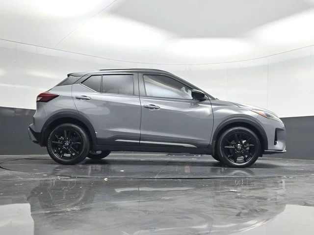 Used 2023 Gray Nissan SR image 48