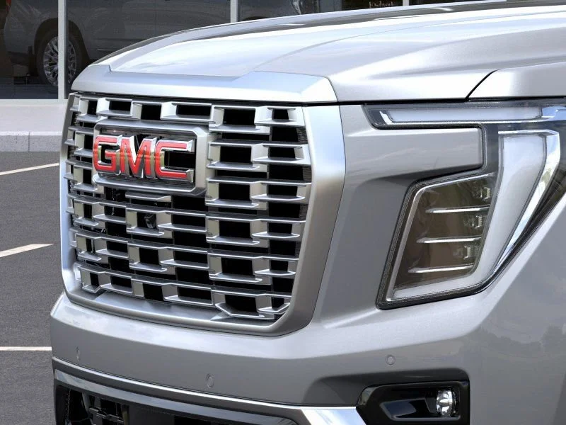 2026 GMC Yukon XL Denali - Photo 13