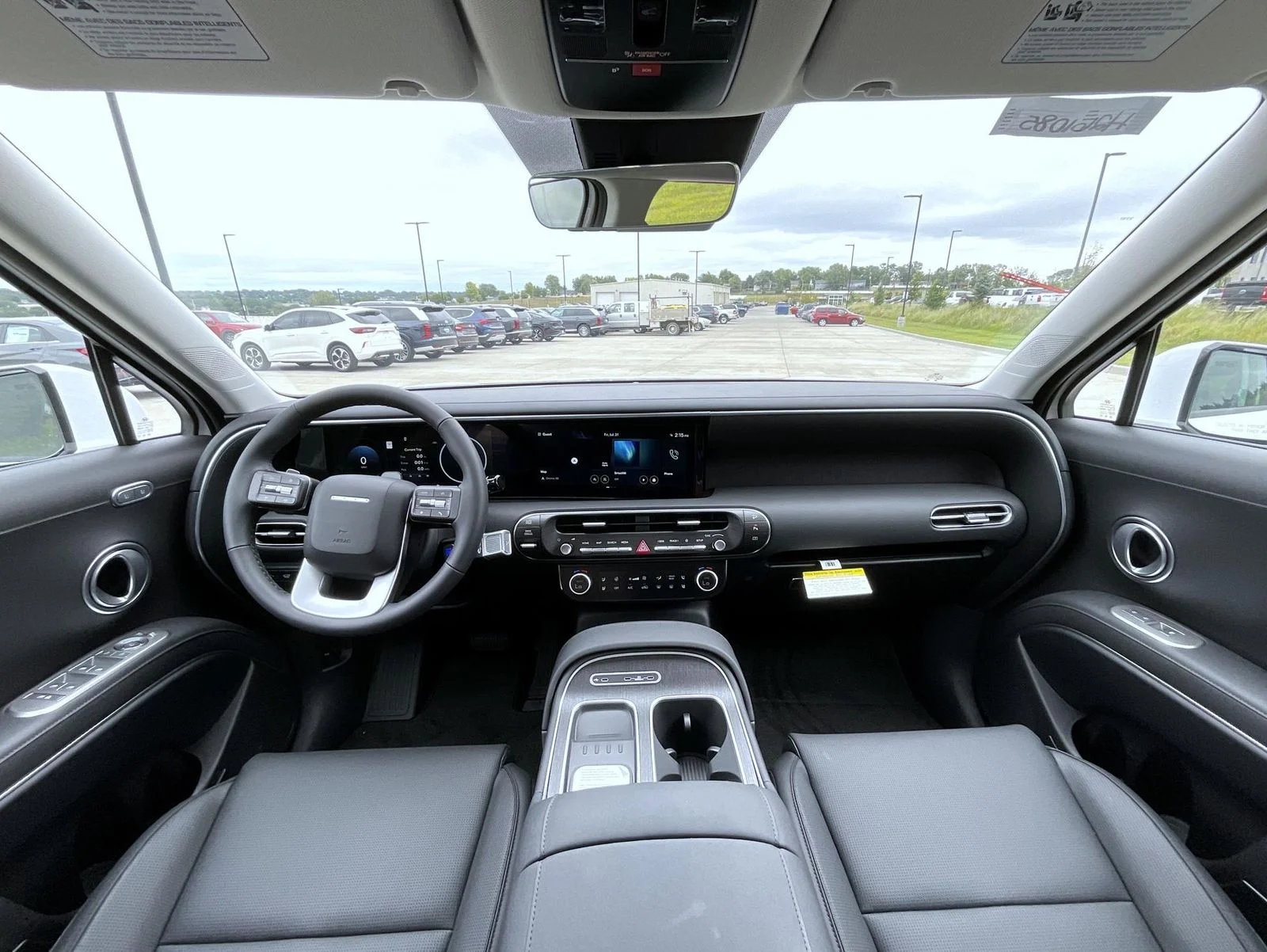 New 2026 White Hyundai SEL Premium image 15
