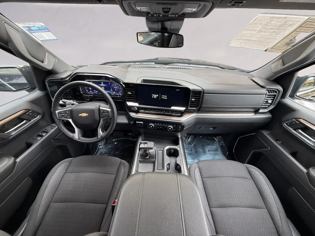 Used 2024 Gray Chevrolet LT image 12