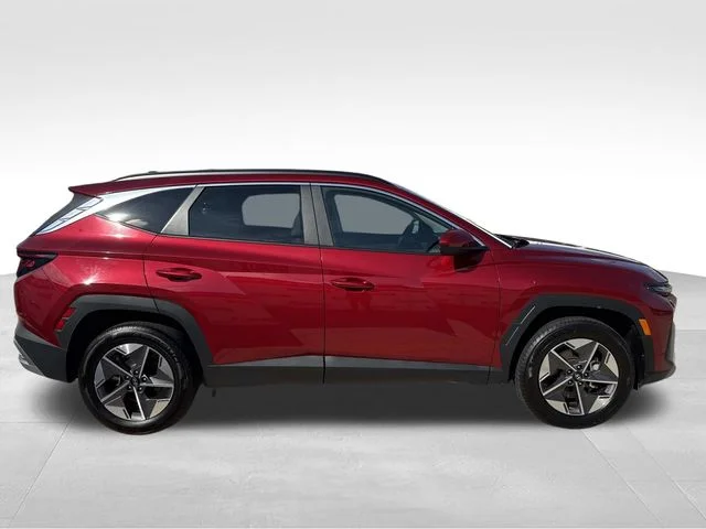 Used 2025 Red Hyundai SEL image 7