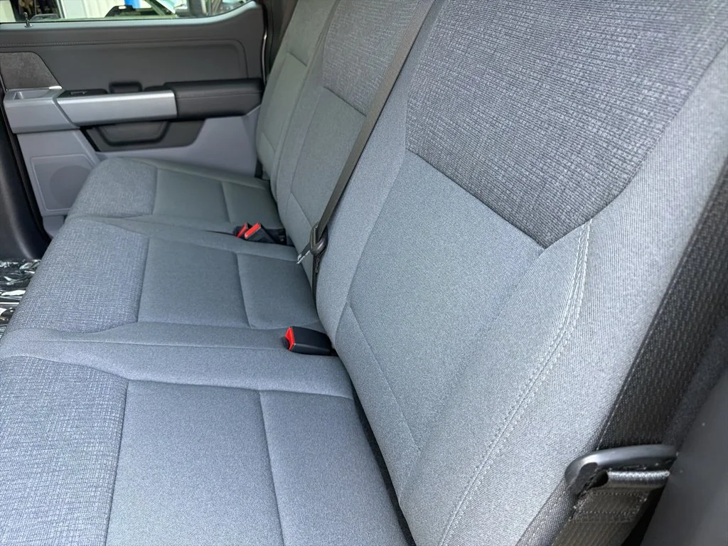 New 2026 Carbonized Gray Metallic Ford XLT image 10