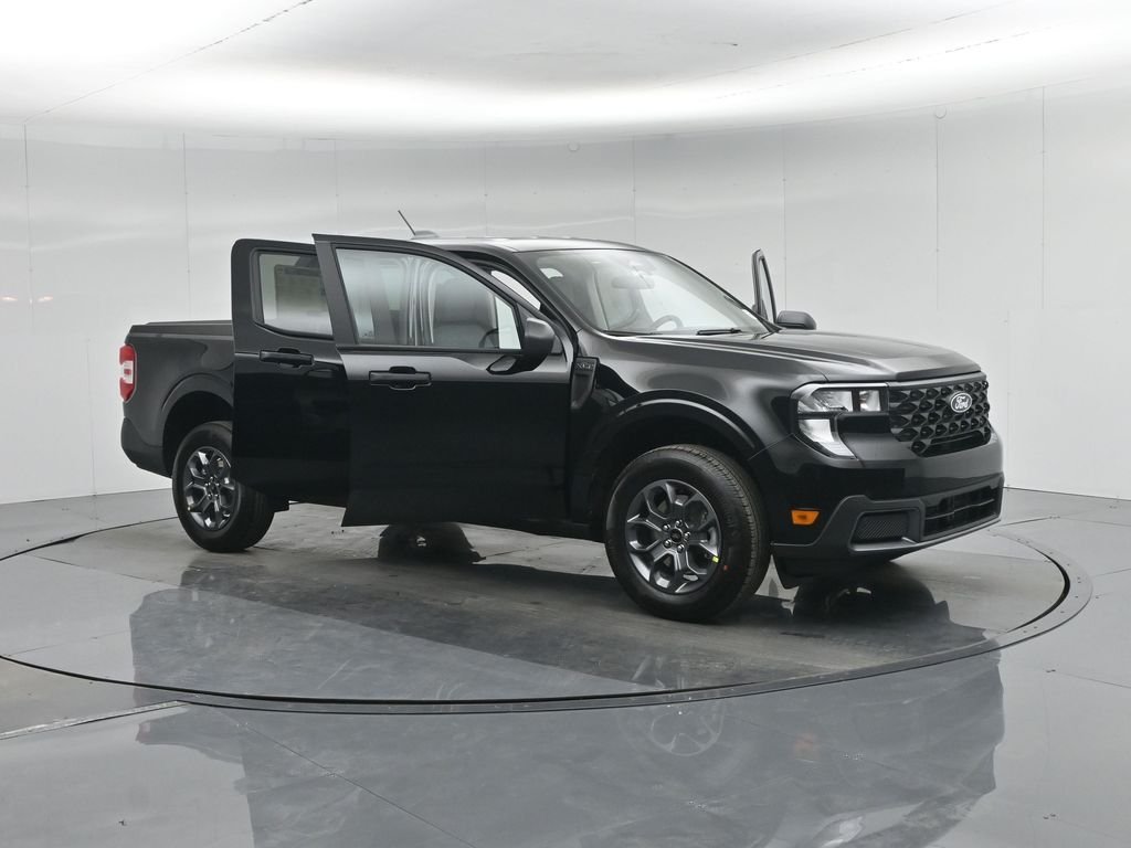 New 2026 Shadow Black Ford XLT image 30