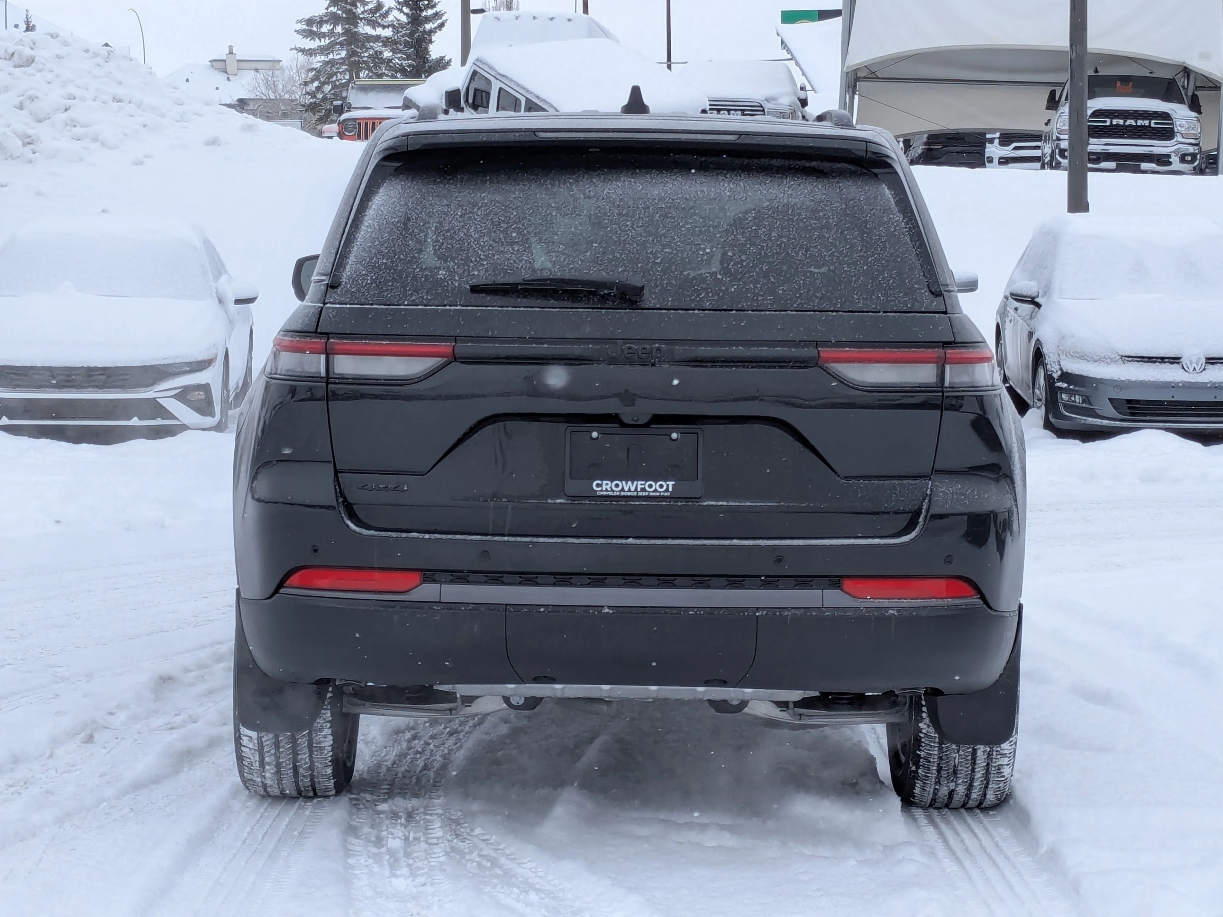 New 2026 Black Jeep Altitude - - Power Sunroof - Altitude Pack - 2.0L Turbo - Remote Start & tons more! image 7