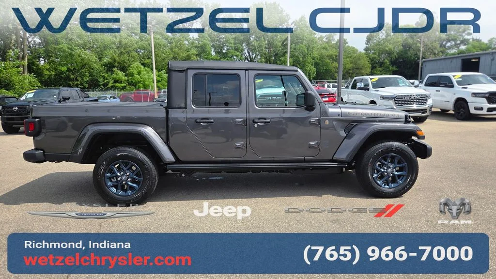 2026 Jeep Gladiator 85th Anniversary Edition - Photo 9