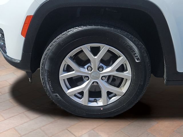 Used 2021 Bright White Clearcoat Jeep Limited image 4