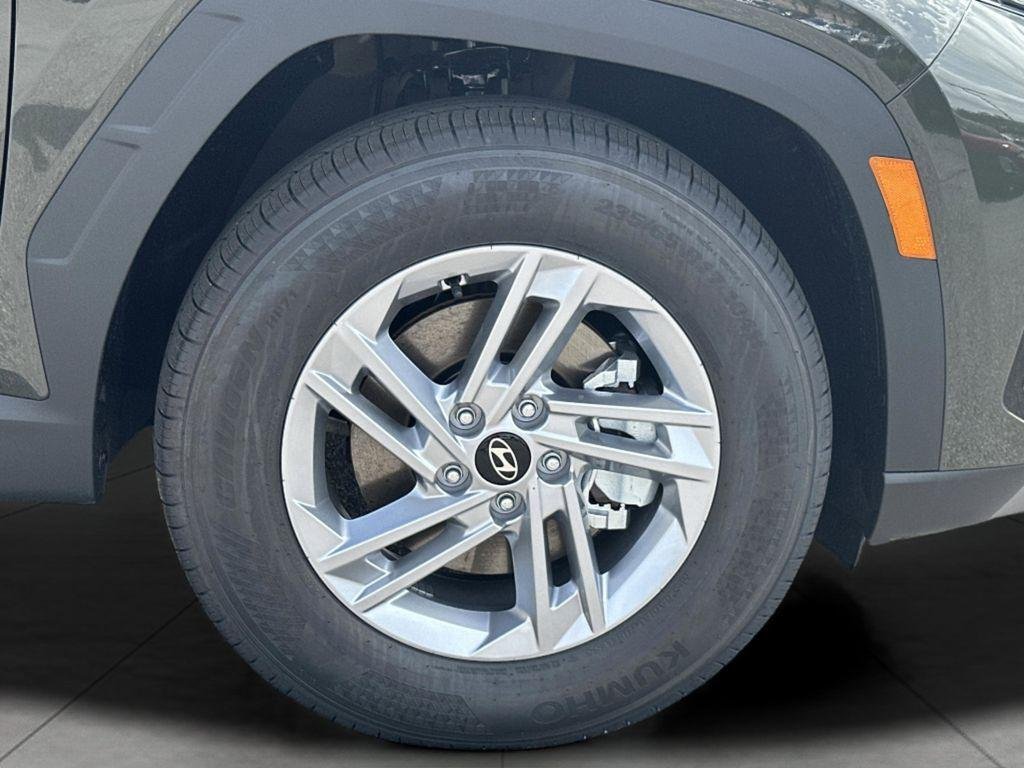 New 2026 Rockwood Green Hyundai SE FWD image 7