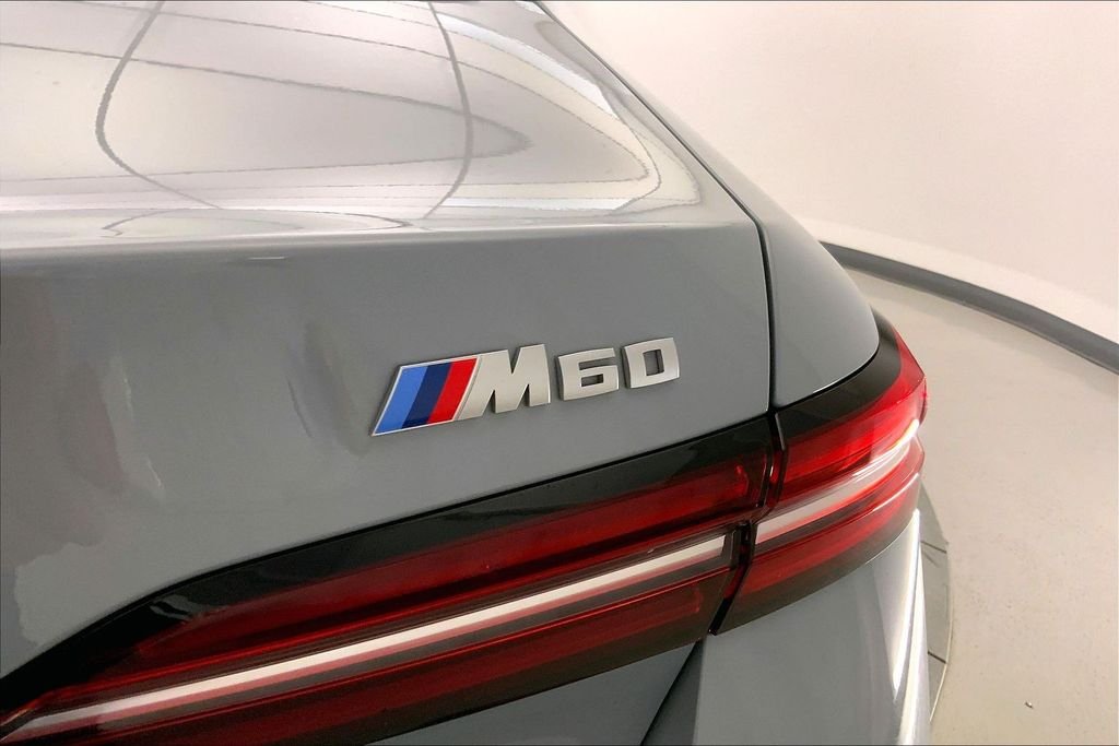 Used 2025 Brooklyn Grey Metallic BMW  image 30