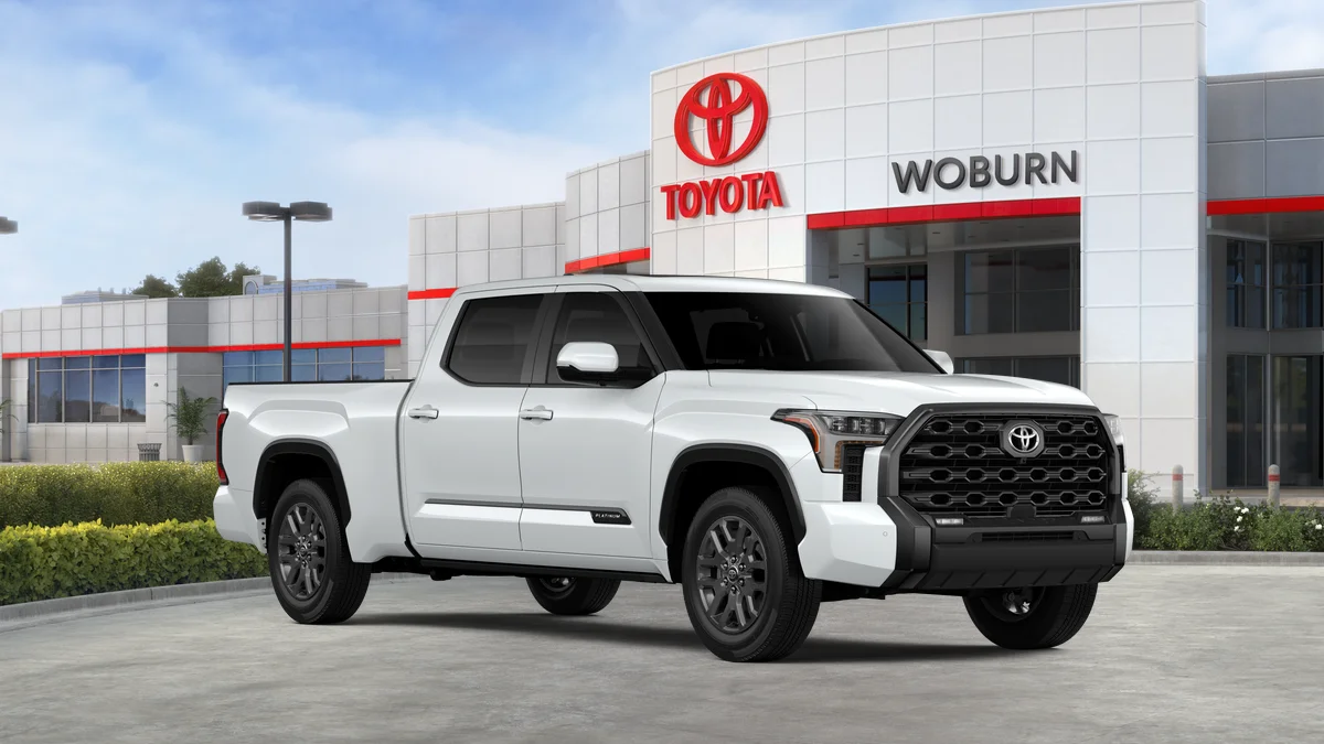 New 2026 Wind Chill Pearl Toyota Platinum image 23